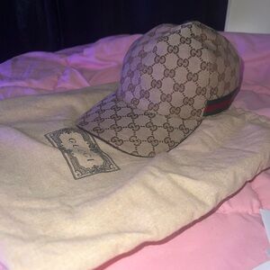 Gucci hat
